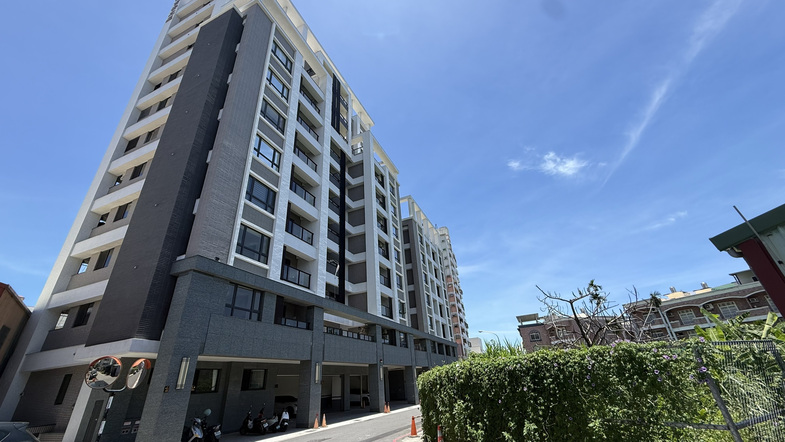 吉安之星 好萊屋建設電梯住宅外觀｜花蓮吉安